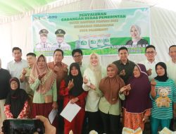 Prabowo Aksi Nyata, Kertapati Panen Berkah! Ibu Cici Kawal Bantuan Pangan Hingga ke Pelosok”