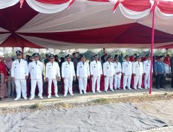 Camat Anyer H. Imron Ruhyadi, S.STP., M.Si. Pimpin Upacara Peringatan HUT RI ke-80