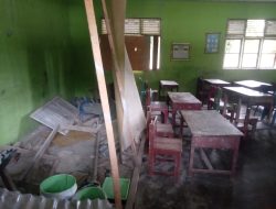 Kondisi Ruang Kelas SDN 011 Kepenuhan Hulu Masih Memprihatinkan, Disdik Rokan Hulu Dinilai Abai