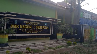 Diduga Pungli Berkedok Seragam dan Uang Pembangunan, SMKN 1 Seberida Tuai Sorotan, Kepsek Masih Bungkam
